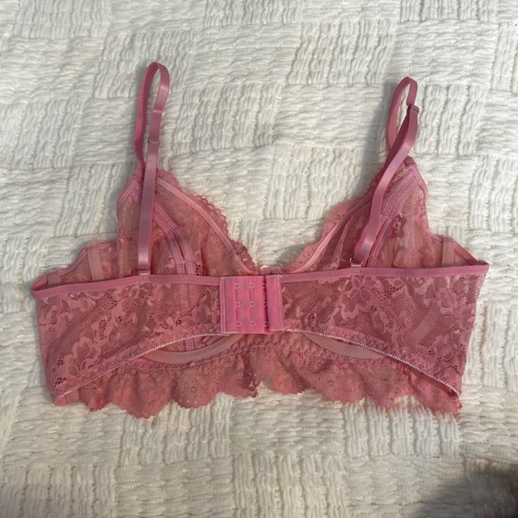 Pink Lace Bow Decorated Bra - Picture 2 of 4